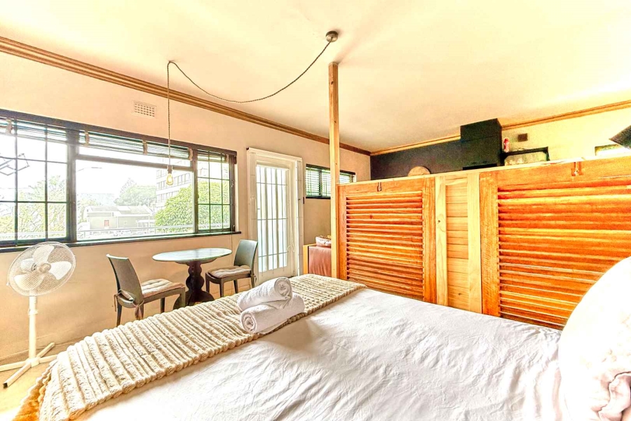 0 Bedroom Property for Sale in Sea Point Western Cape